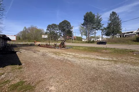 838 E Main St, Franklin, NC 28734 photo 7