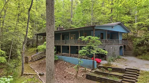 520 Wheat Field Rd, Franklin, NC 28734