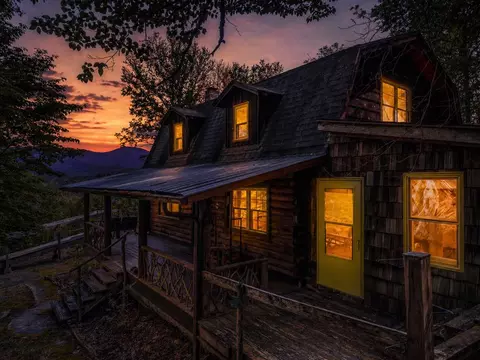 315 Ramblewood Rd, Franklin, NC 28734