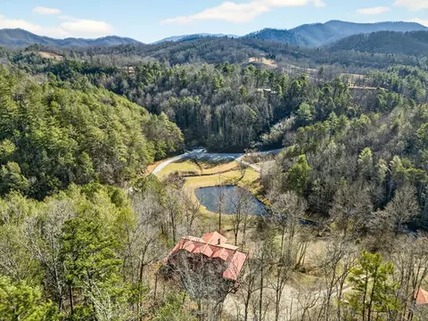2059 Lower Tuskeegee, Robbinsville, NC 28771