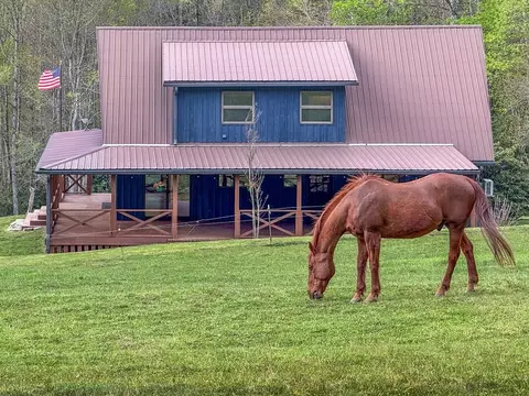 3956 Franks Creek Rd, Robbinsville, NC 28771