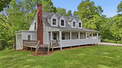 129 Golf View Dr, Franklin, NC 28734