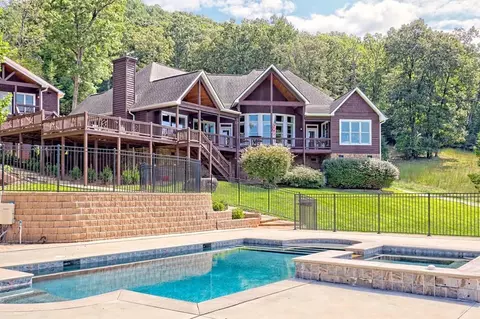 340 Autumn Trl, Franklin, NC 28734