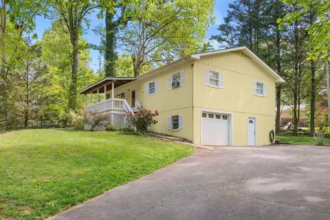 275 Crestview Hts, Franklin, NC 28734