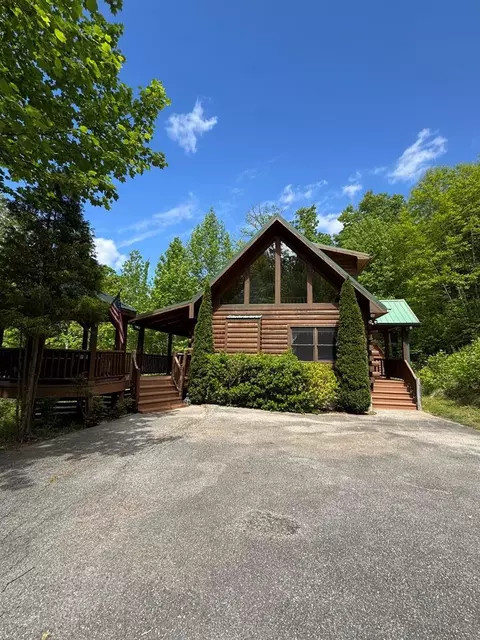 257 Trading Post Pl, Whittier, NC 28789
