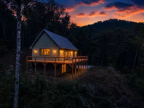 161 Panther Rdg, Sylva, NC 28779