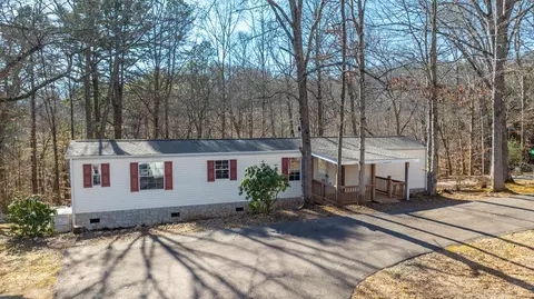 136 Carolina Village Cir, Franklin, NC 28734