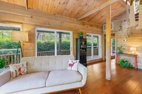 Living - 438 Palmetto Rdg, Sylva, NC 28779 photo 5 of 7