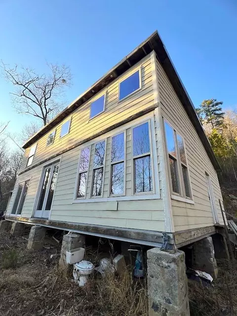 223 Moonlight Trl, Bryson City, NC 28713