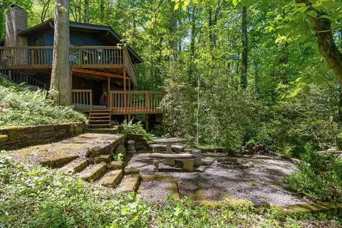 Exterior - 184 Pinecrest Ln, Franklin, NC 28734 photo 14 of 18