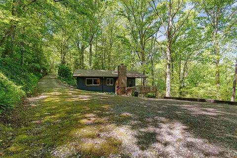 Exterior - 184 Pinecrest Ln, Franklin, NC 28734 photo 9 of 18