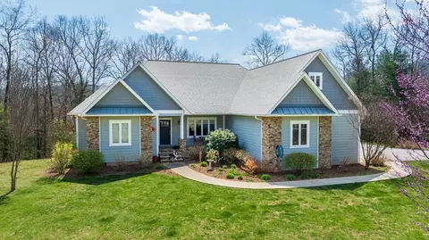 148 Riverwood Dr, Franklin, NC 28734