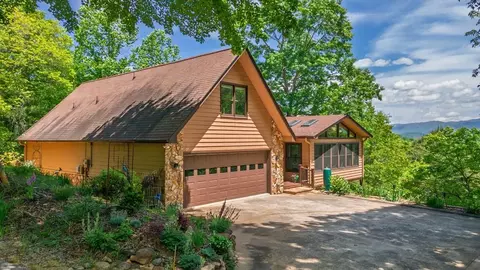 111 Brooklynn Trl, Franklin, NC 28734