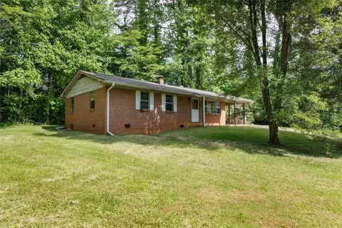 156 Old Sweetwater Rd, Robbinsville, NC 28771