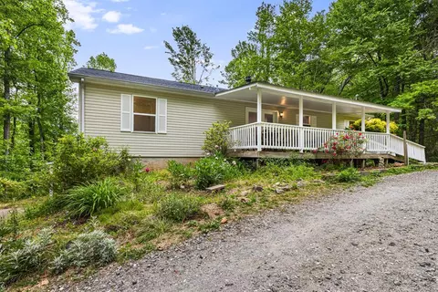 107 Mercy Rdg, Sylva, NC 28779