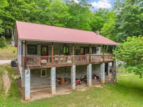 125 Harris Cir, Sylva, NC 28779