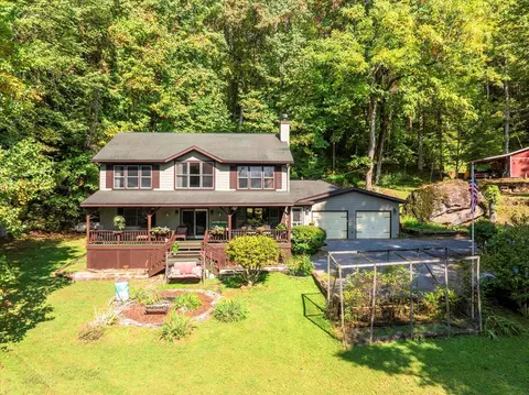 150 Sorghum Dr, Waynesville, NC 28785