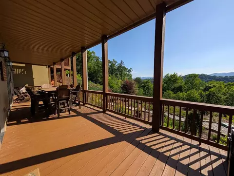 604 Sawgrass Dr UNIT 6, Whittier, NC 28789