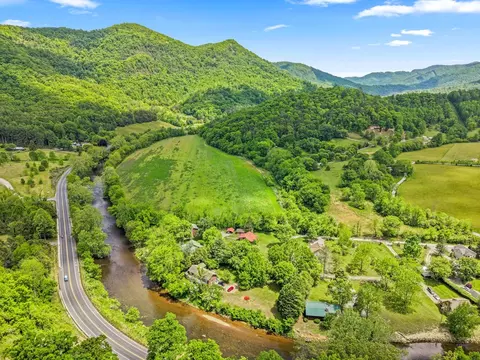 View/Area - 300 Bugle Boy Dr, Cullowhee, NC 28723 photo 6 of 11