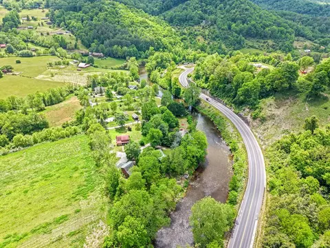 View/Area - 300 Bugle Boy Dr, Cullowhee, NC 28723 photo 5 of 11