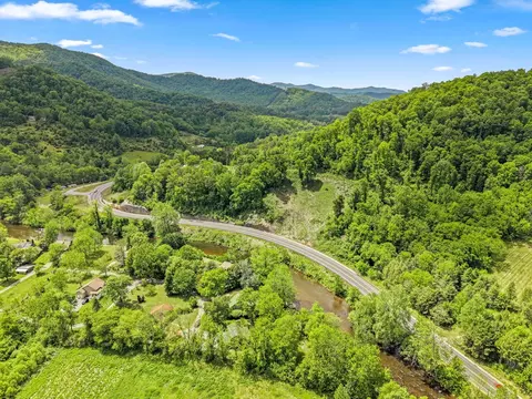 View/Area - 300 Bugle Boy Dr, Cullowhee, NC 28723 photo 4 of 11