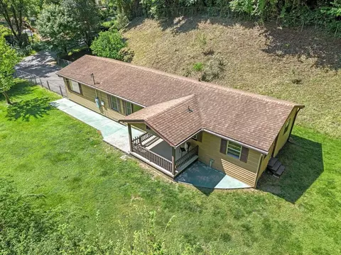 270 Slim Dillard Rd, Sylva, NC 28779