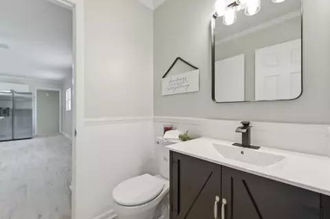 Bath - 83 Meadowbrook Dr, Franklin, NC 28734 photo 1 of 2