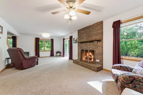 Living - 38 Pee Wee Br, Sylva, NC 28779 photo 2 of 9