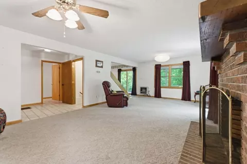 Living - 38 Pee Wee Br, Sylva, NC 28779 photo 4 of 9
