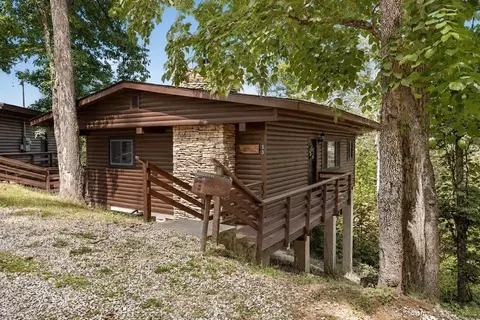 319 Blue Ridge Pkwy, Bryson City, NC 28713