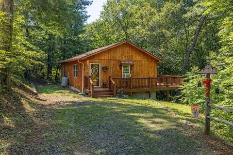 116 Keepsake Ln, Whittier, NC 28789