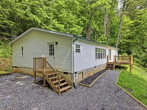 508 Cripple Creek Rd, Sylva, NC 28779