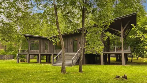 7098 Lower Burningtown Rd, Franklin, NC 28734