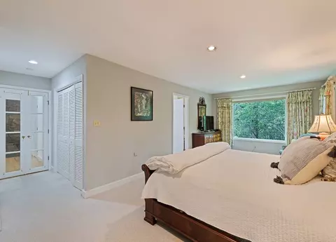 Bedroom - 3091 Us Highway 441 S, Sylva, NC 28779 photo 2 of 8