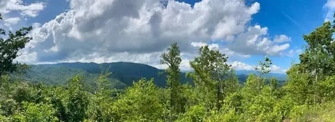 164 Rios Rd, Bryson City, NC 28713