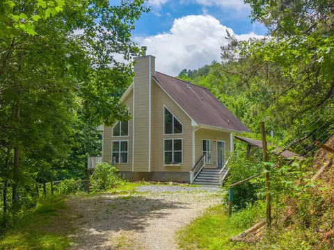 1044 Shell Stand Rd, Almond, NC 28702