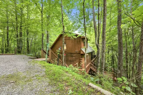 301 Bailey Ave, Bryson City, NC 28713