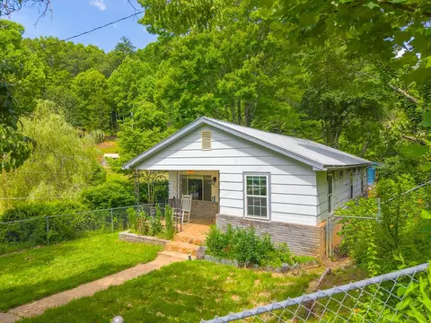 414 Dehart Cemetery Rd, Bryson City, NC 28713