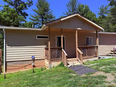 Exterior - 39 Grackle Rd, Murphy, NC 28906 photo 2 of 9