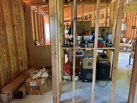 Entry Way - 39 Grackle Rd, Murphy, NC 28906 photo 2 of 3