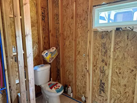 Bath - 39 Grackle Rd, Murphy, NC 28906 photo 2 of 4