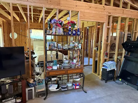 Entry Way - 39 Grackle Rd, Murphy, NC 28906 photo 3 of 3