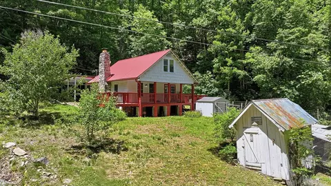 100 Waterfall Hollow Rd, Whittier, NC 28789