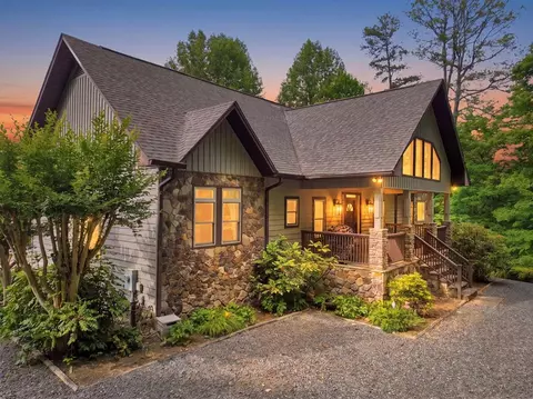 75 Eagles Way, Bryson City, NC 28713