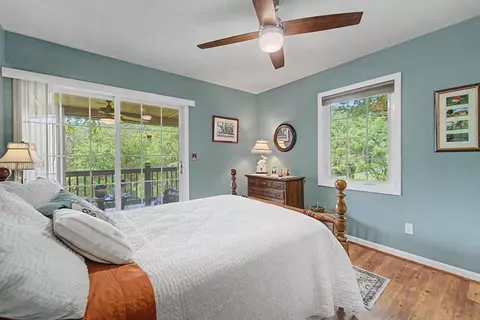 Bedroom - 323 Berry Mountain Rd, Sylva, NC 28779 photo 2 of 5