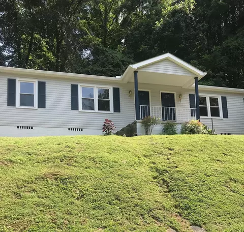 83 Boulevard St, Murphy, NC 28906