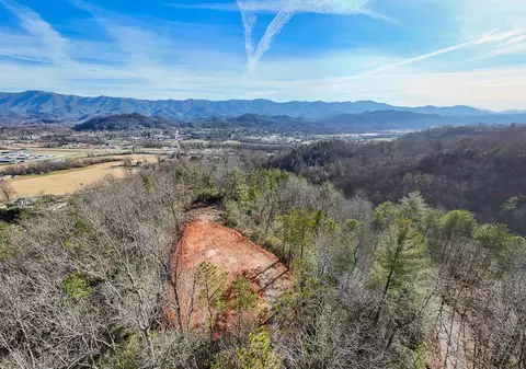 430 Live Oak Ter, Andrews, NC 28901
