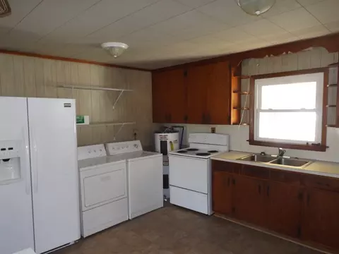 Kitchen - 89 Monroe Buchanan Rd, Sylva, NC 28779 photo 1 of 1