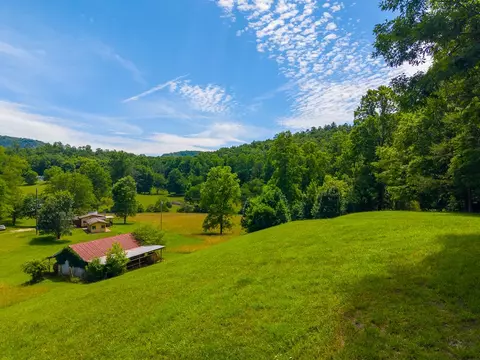 Exterior - 970 Ned Hill Rd, Franklin, NC 28734 photo 29 of 42