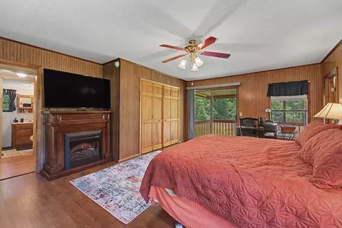 Bedroom - 970 Ned Hill Rd, Franklin, NC 28734 photo 4 of 5